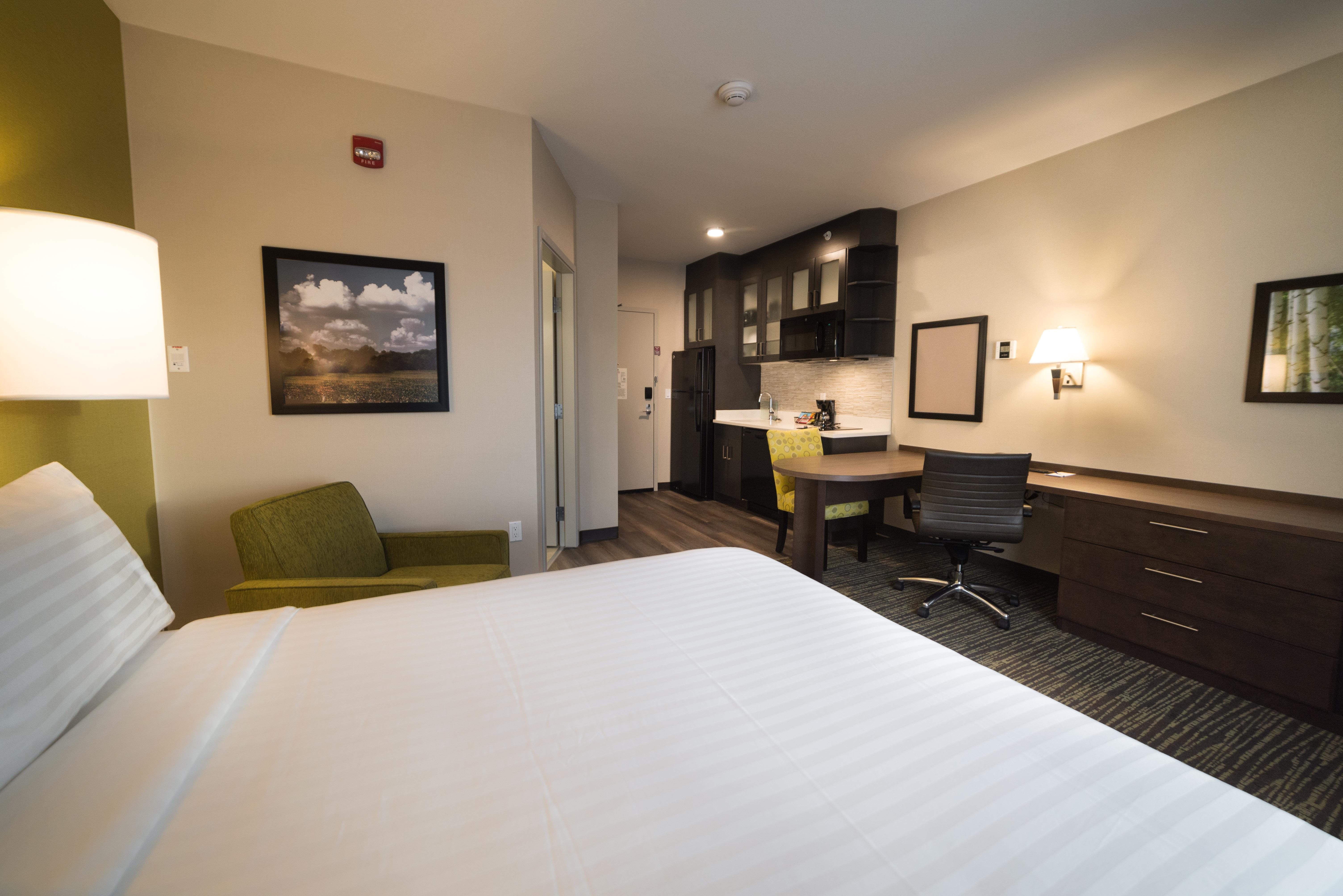 Candlewood Suites West Edmonton - Mall Area By Ihg Extérieur photo