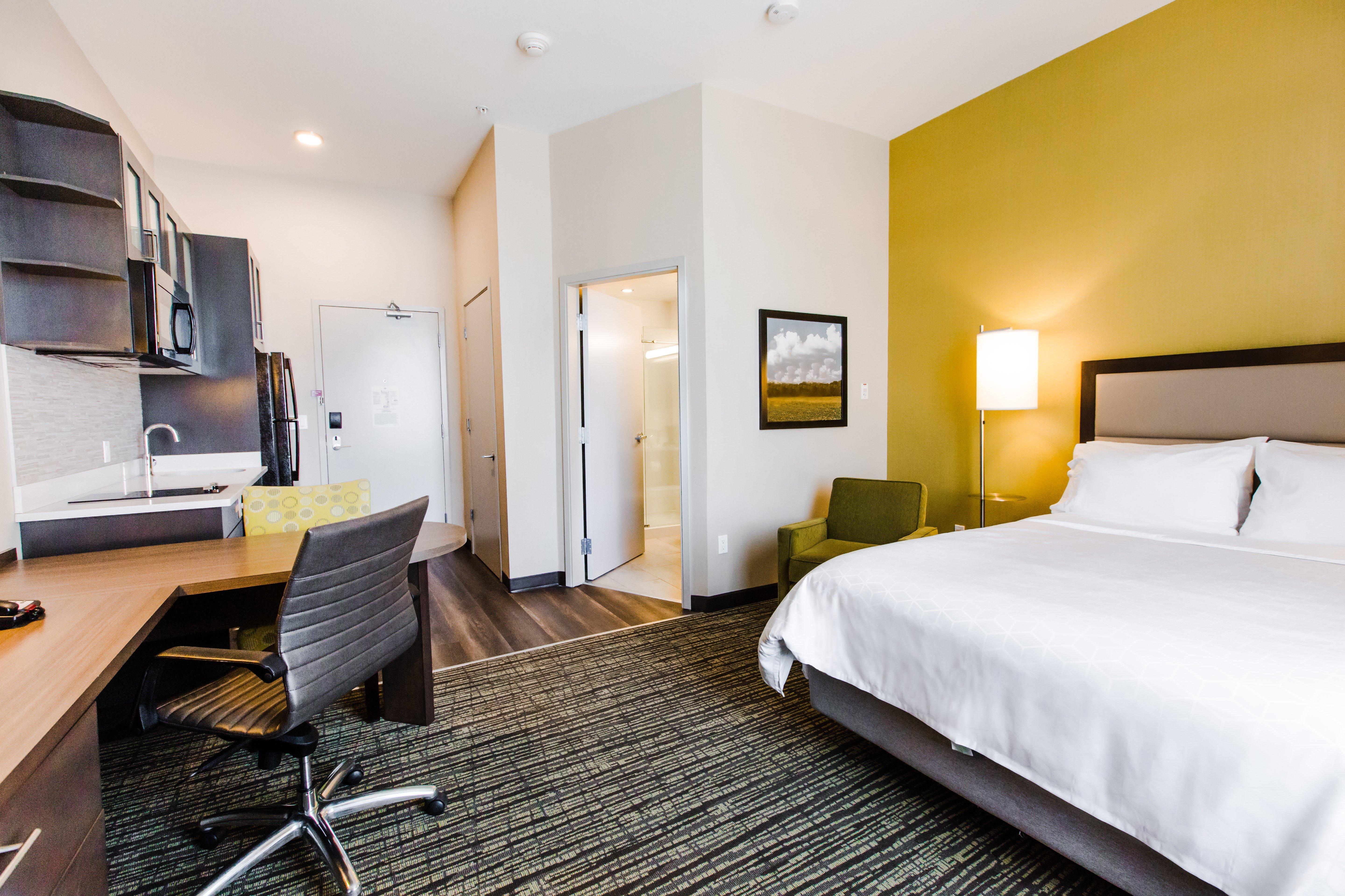 Candlewood Suites West Edmonton - Mall Area By Ihg Extérieur photo