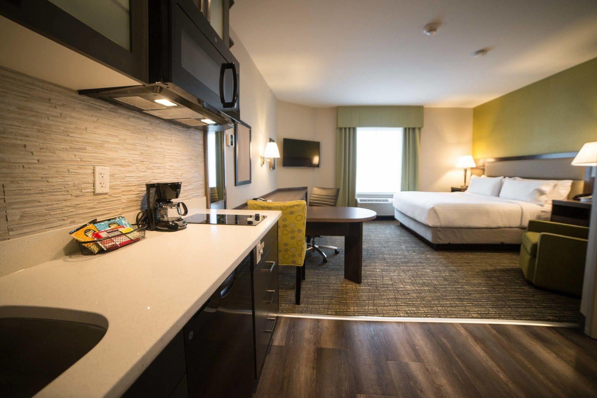 Candlewood Suites West Edmonton - Mall Area By Ihg Extérieur photo